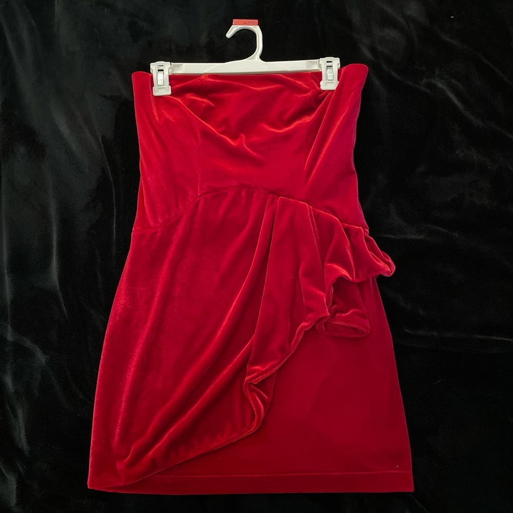 Red velvet mini dress with ruffle